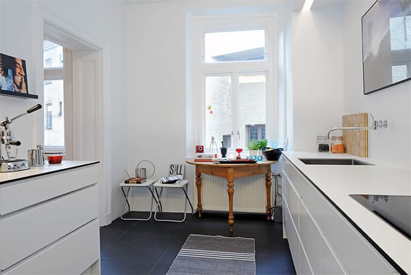 Freshome blog 1896-Swedish-Apartment-6