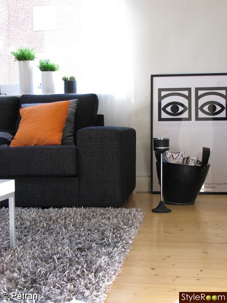 Styleroom - orange in living room