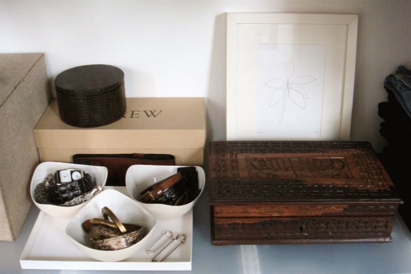 Laura - professional organizer - dressing area - winter 3