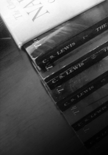 Chronicles of narnia - b - w