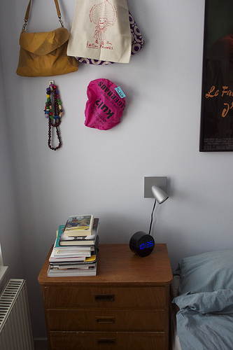 Green is the new black - colorful entryway