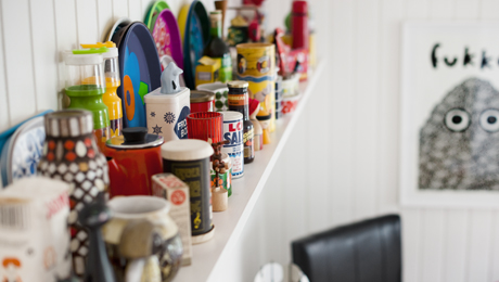 Green is the new black - colorful entryway