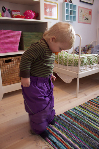 Green is the new black - colorful entryway