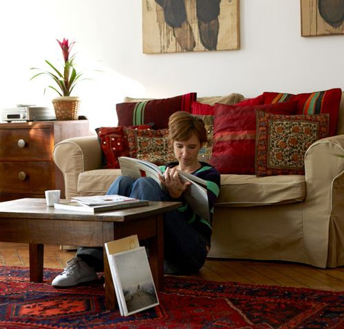 01-couple-living-in-paris