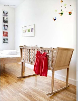 Blue dining area - via EST digital mag 03-11