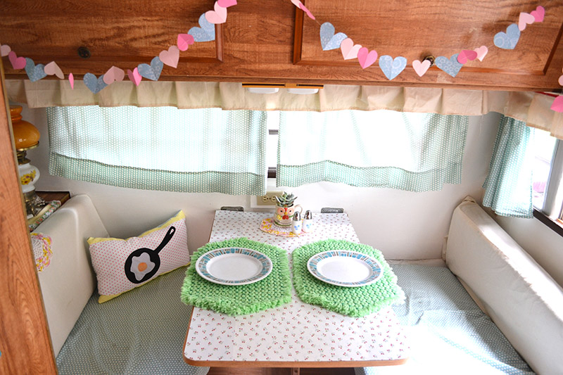 image from abeautifulmess.typepad.com