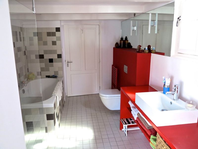 image from p-ec2.pixstatic.com