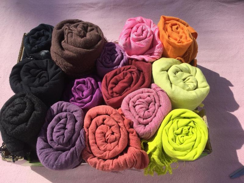 04-15-15  gea kleene - shawls organized by color